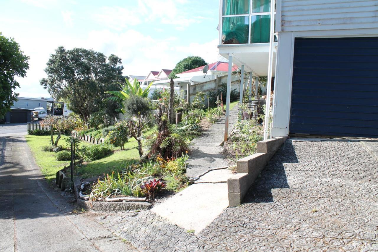 Brockies B N B Bed & Breakfast Rawene Bagian luar foto