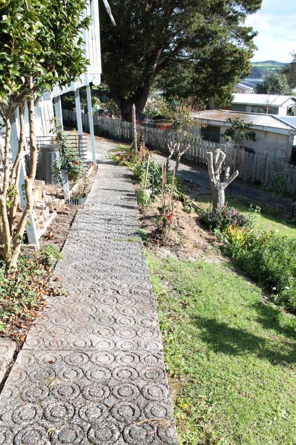 Brockies B N B Bed & Breakfast Rawene Bagian luar foto