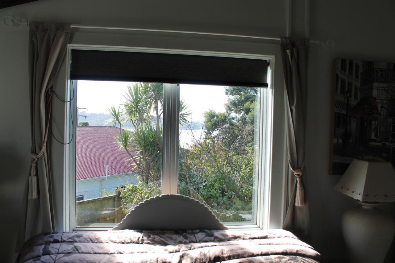 Brockies B N B Bed & Breakfast Rawene Bagian luar foto