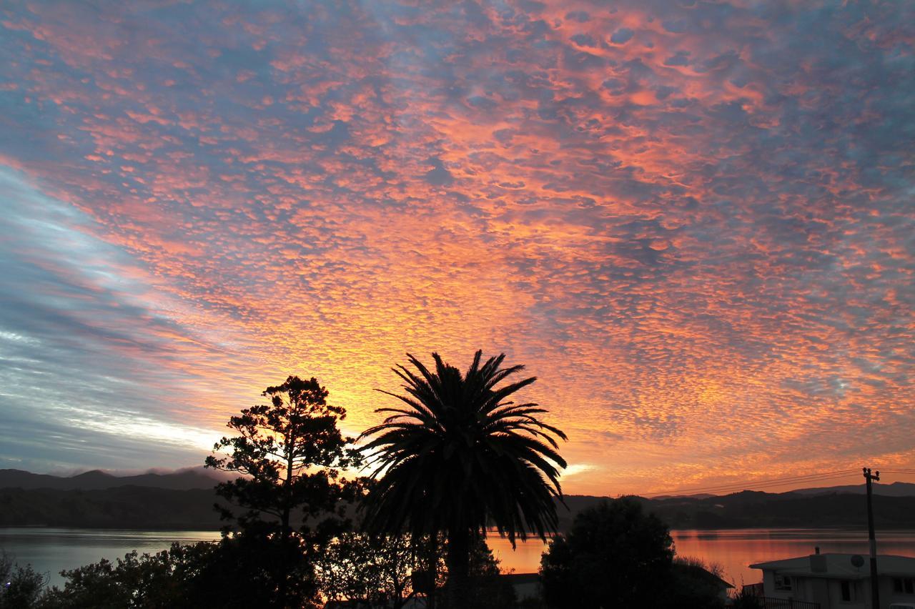 Brockies B N B Bed & Breakfast Rawene Bagian luar foto