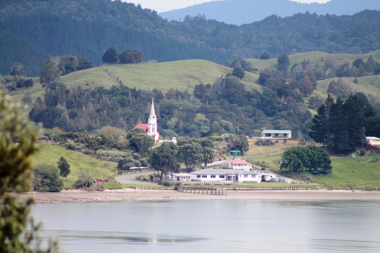 Brockies B N B Bed & Breakfast Rawene Bagian luar foto